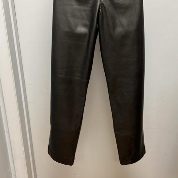 Loft High Rise Soft Faux Leather Belted Pants Size 2 - Picture 4 of 13